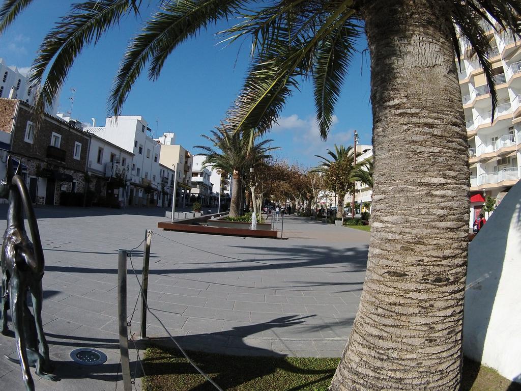 Hostal Mayol Santa Eulària des Riu Εξωτερικό φωτογραφία