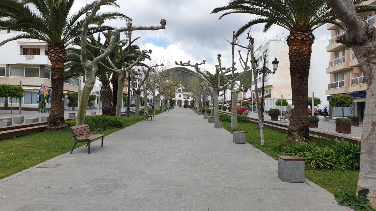 Hostal Mayol Santa Eulària des Riu Εξωτερικό φωτογραφία